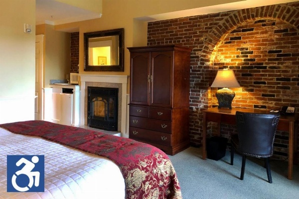 Lord Camden Inn Main image