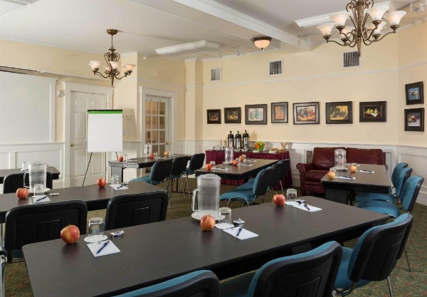 Lord Camden Inn image 21