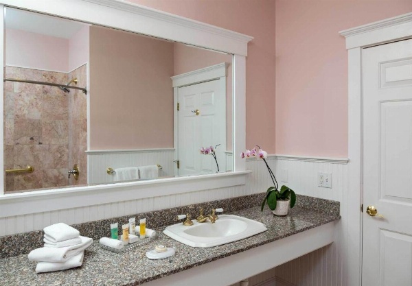 Lord Camden Inn image 28